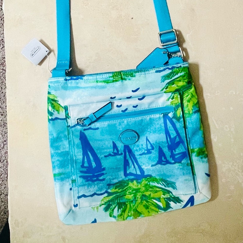 NWT COACH PURSE